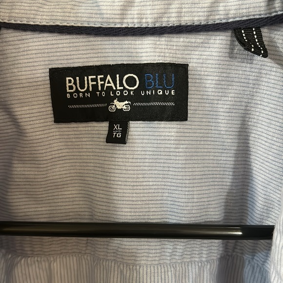 Long sleeve button down - Picture 3 of 5